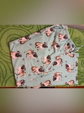 Comfiest pug themed lounge pants? Cotton/ polyester blend
